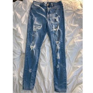 Hi-rise ripped skinny jeans